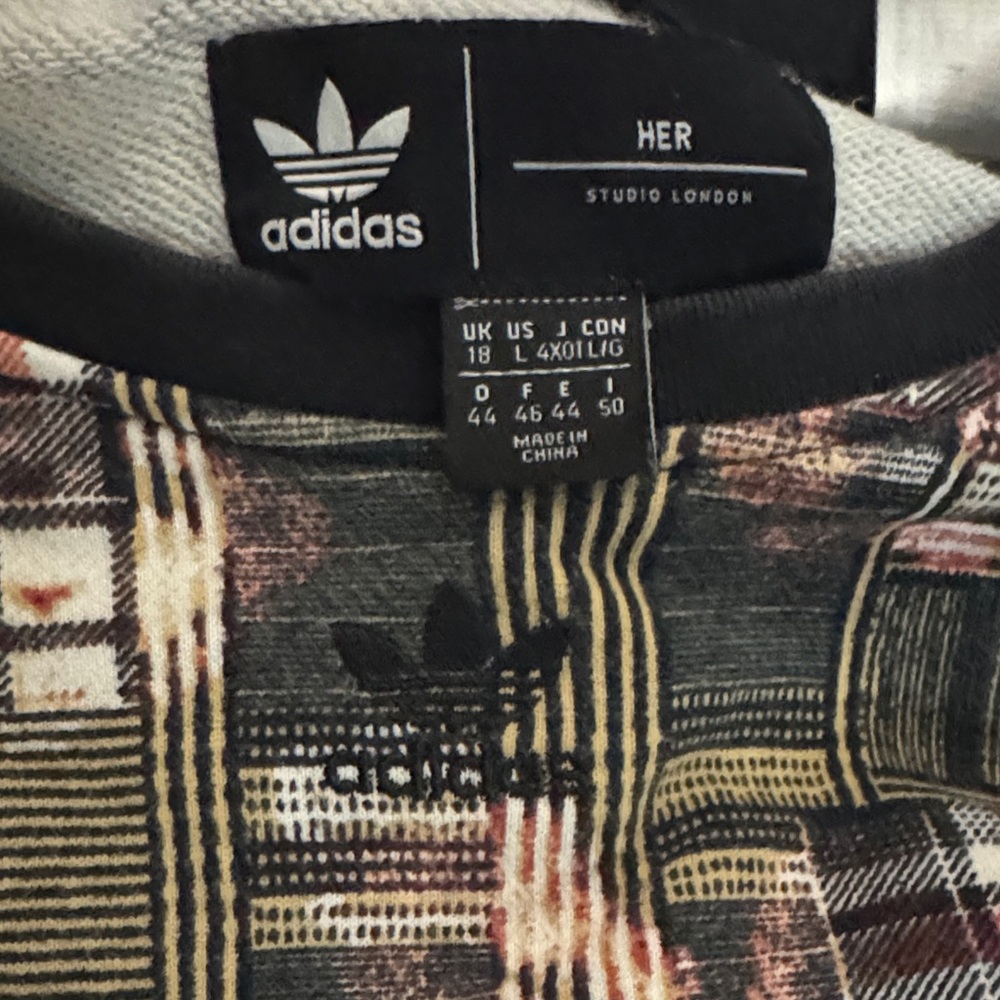 adidas Originals x HER Studio London
Plaid Patchwork Cropped Sweatshirt Size Lg - Picture 7 of 12